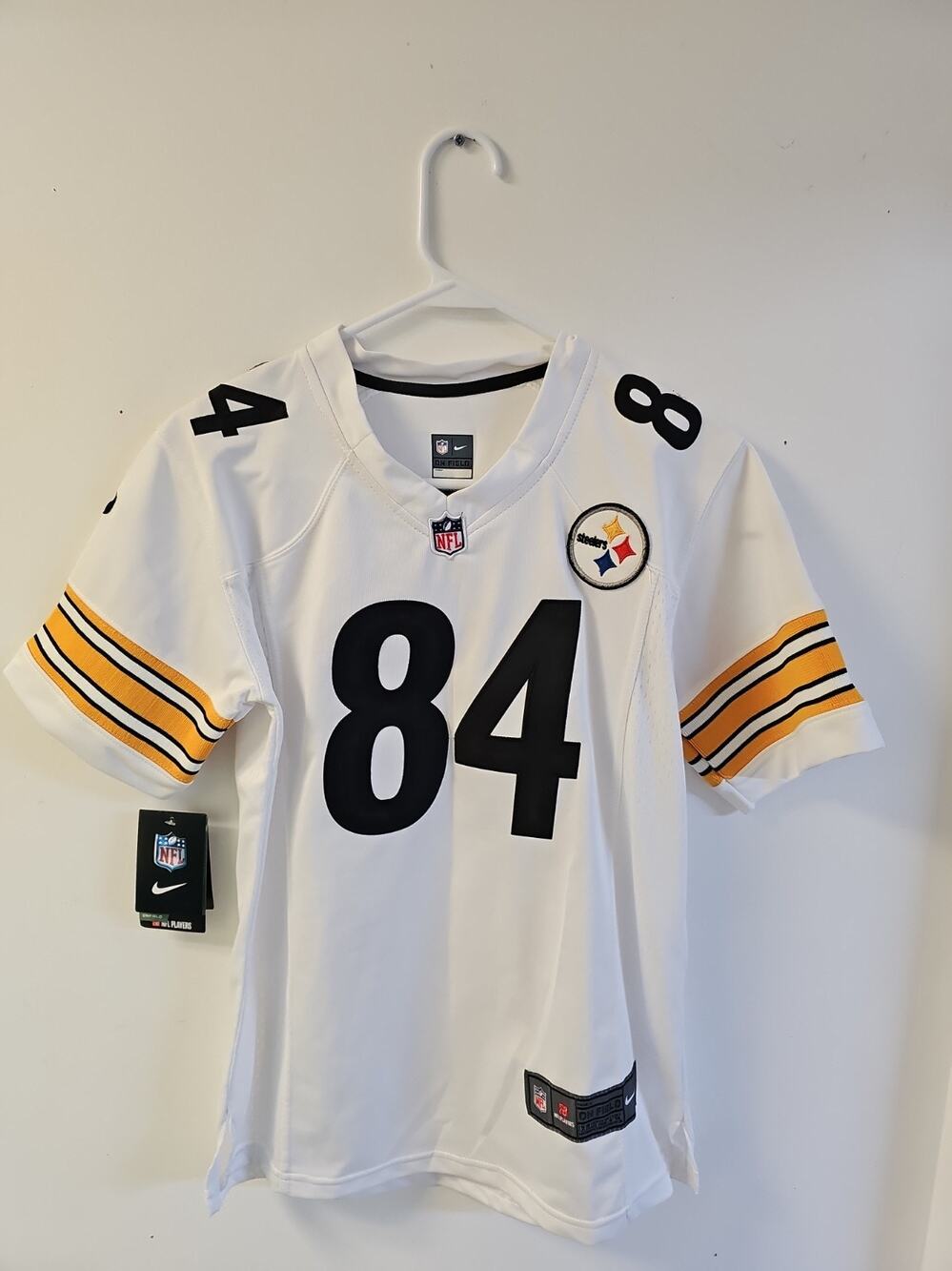 Women’s White Nike On Field Antonio Brown #84 Jersey Size Large